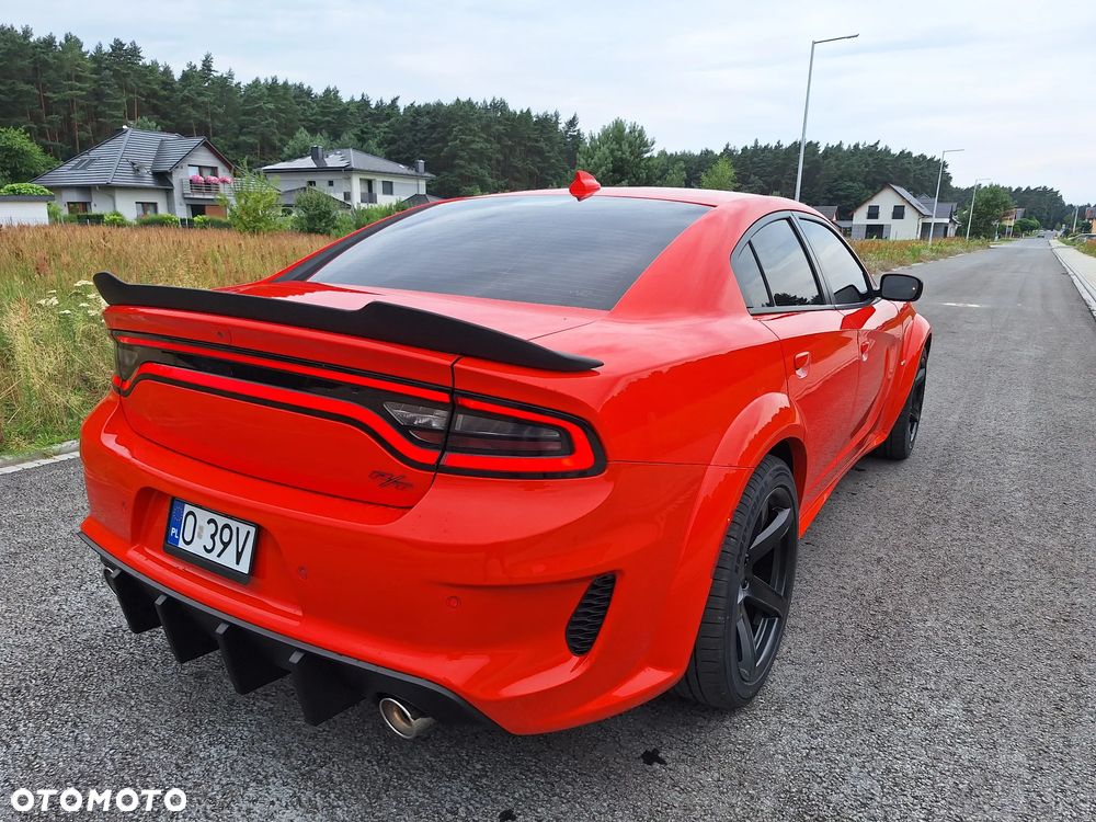 Dodge Charger 5.7 R/T - 1