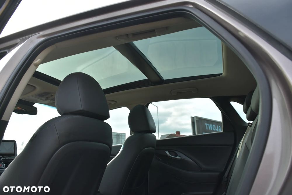 Hyundai i30 1.5 T-GDI 48V-Hybrid Prime - 25