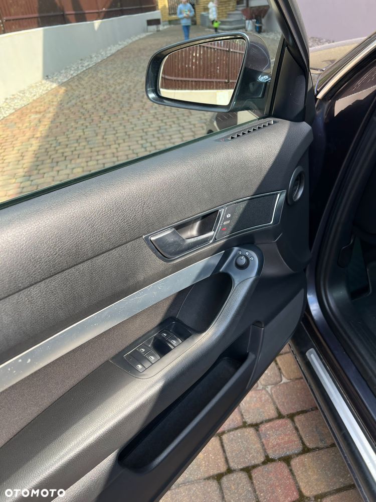 Audi A6 Avant 2.0 TDI - 10
