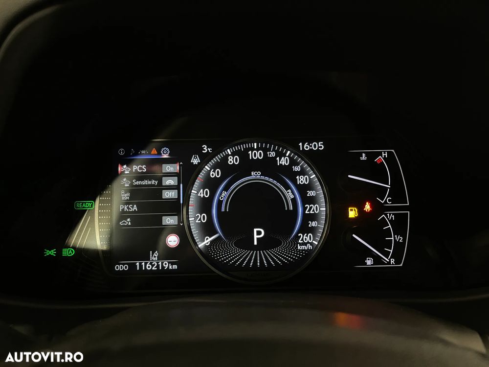 Lexus UX 250h FWD Business - 22