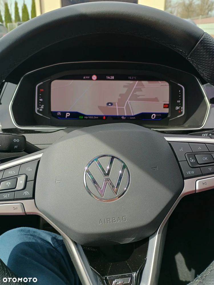 Volkswagen Passat Variant 2.0 TDI SCR DSG Elegance - 10