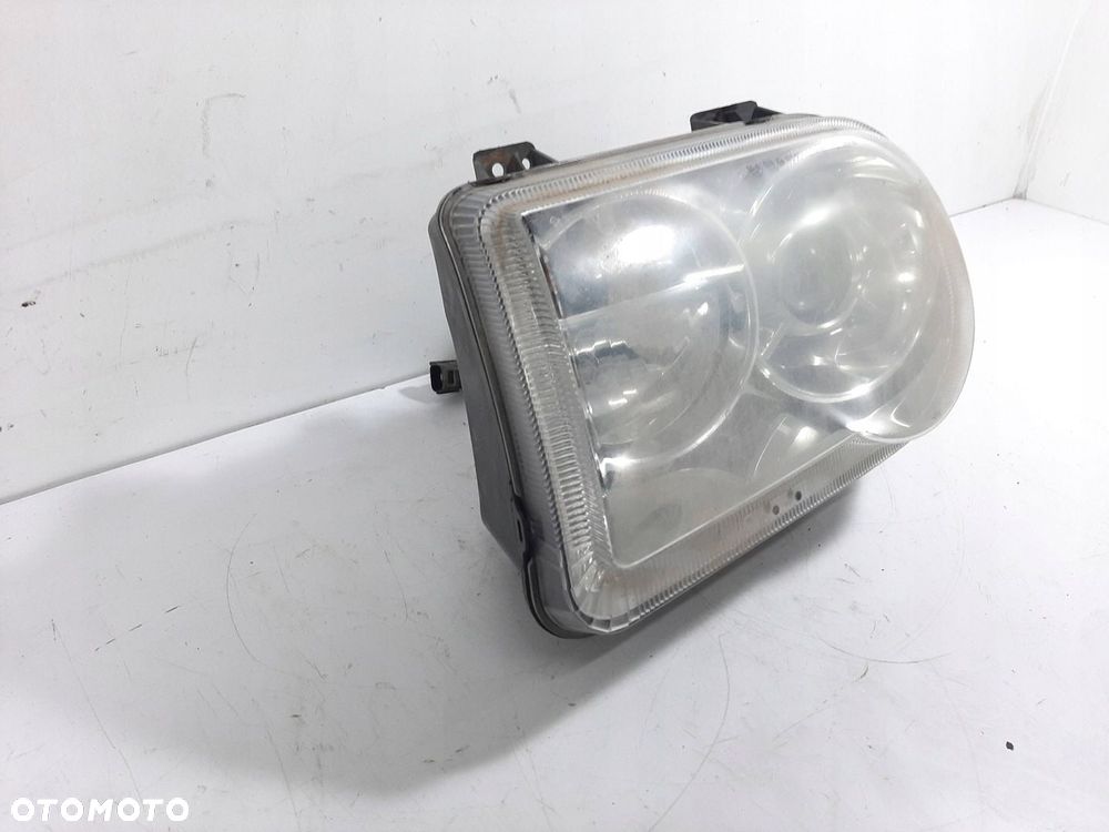 CHRYSLER 300C LIFT 2007R LAMPA LEWY PRZOD XENON Z PRZETWORNICA 04805761AG - 6