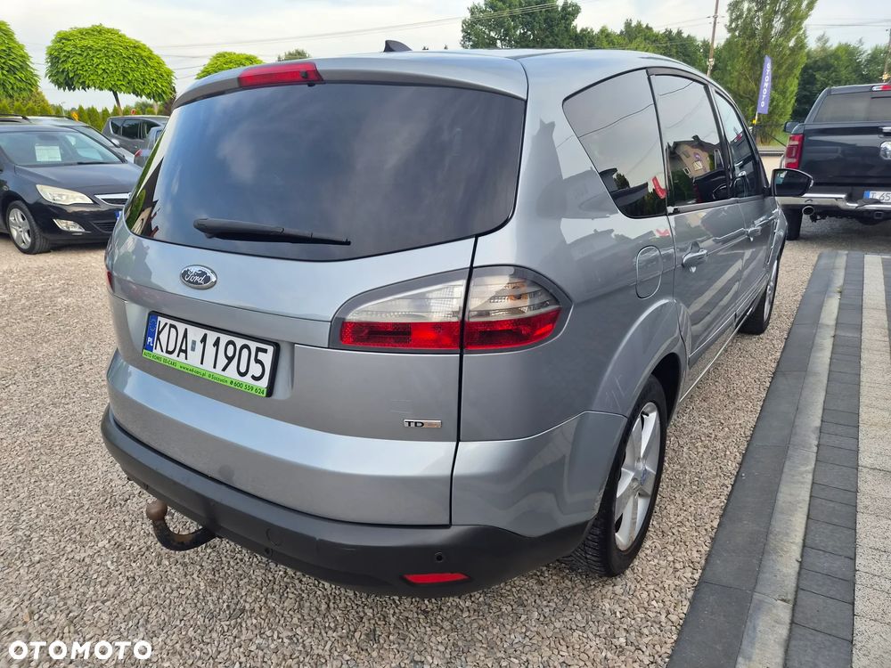 Ford S-Max - 9