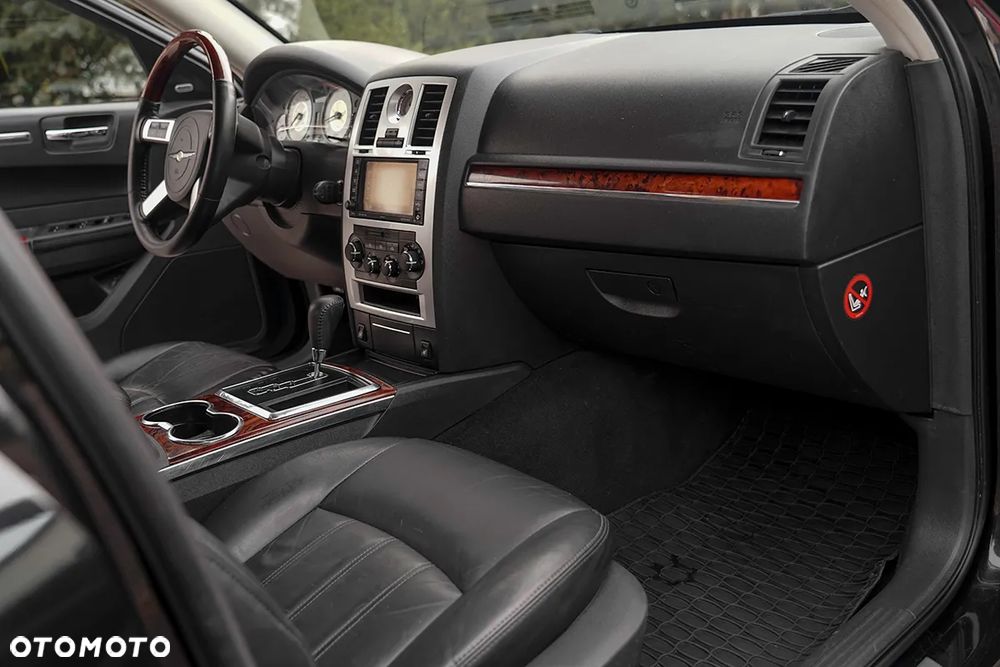 Chrysler 300C 3.0 V6 CRD - 9