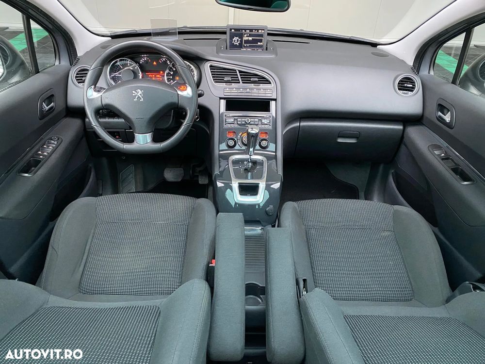 Peugeot 5008 - 23