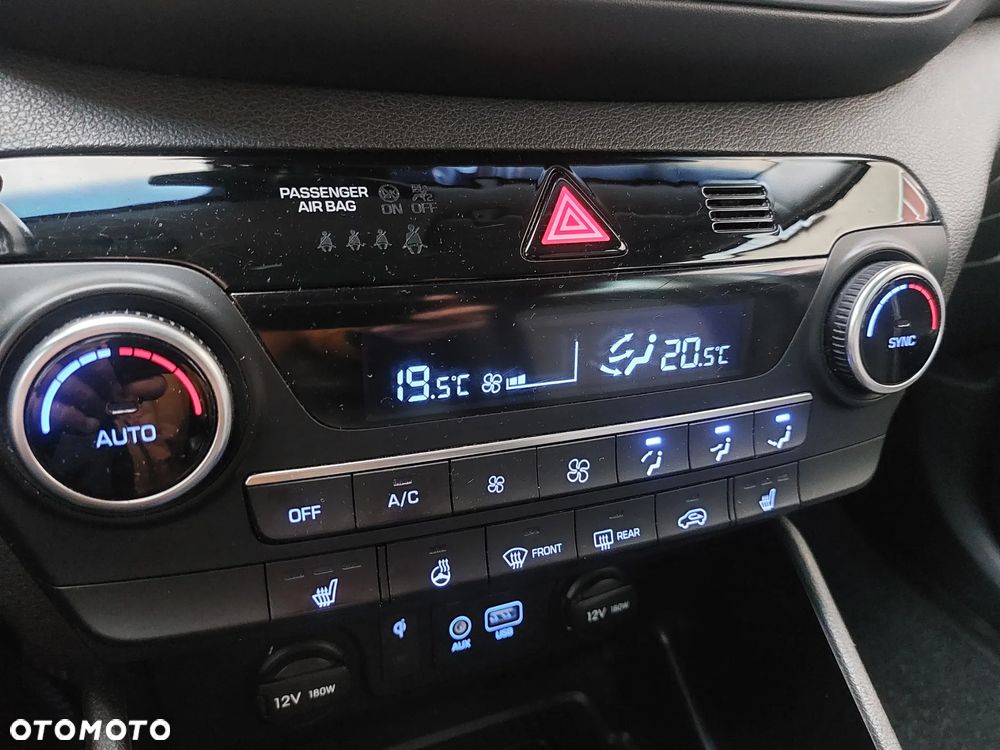 Hyundai Tucson blue 1.6 CRDi 4WD Style - 11