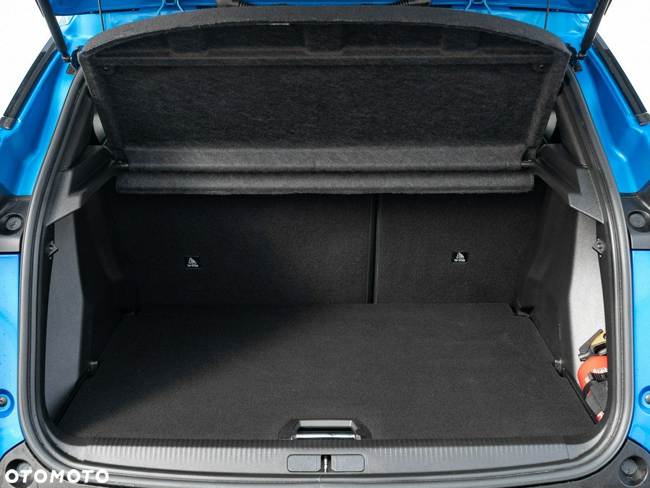 Peugeot 2008 1.2 PureTech Allure S&S EAT8 - 28