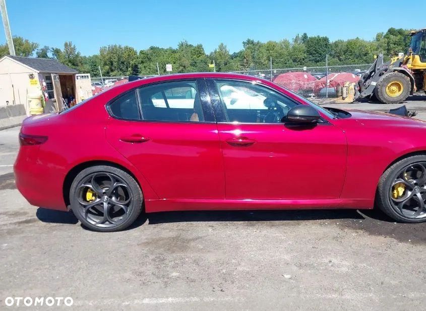 Alfa Romeo Giulia 2.0 Turbo 16V AT8 Super - 12
