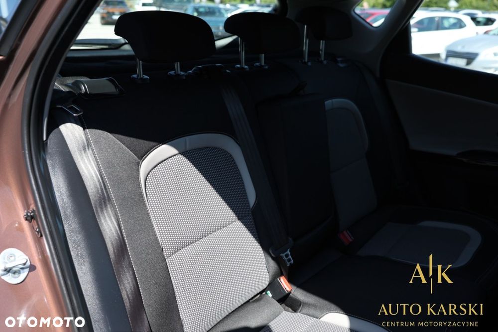 Kia Ceed - 37