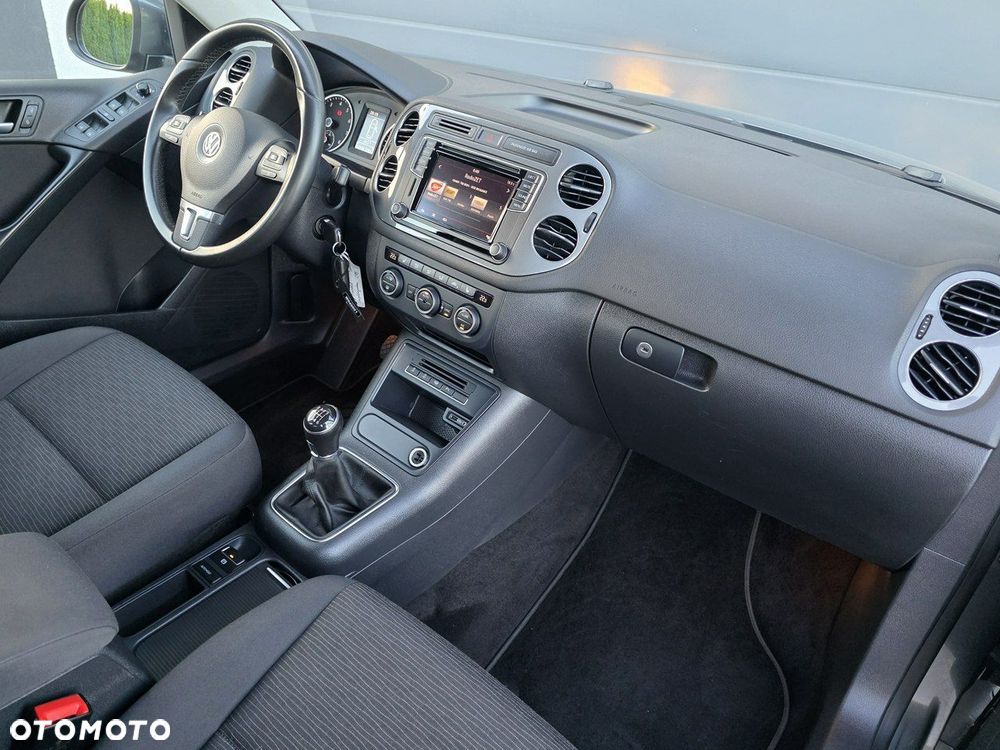 Volkswagen Tiguan - 11
