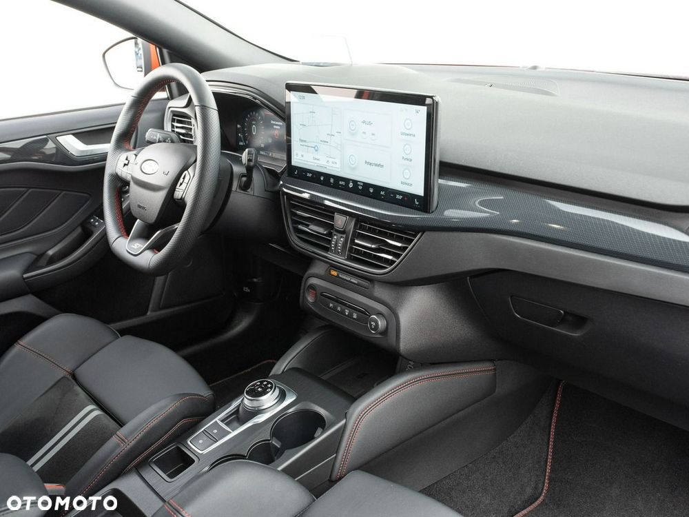 Ford Focus - 30