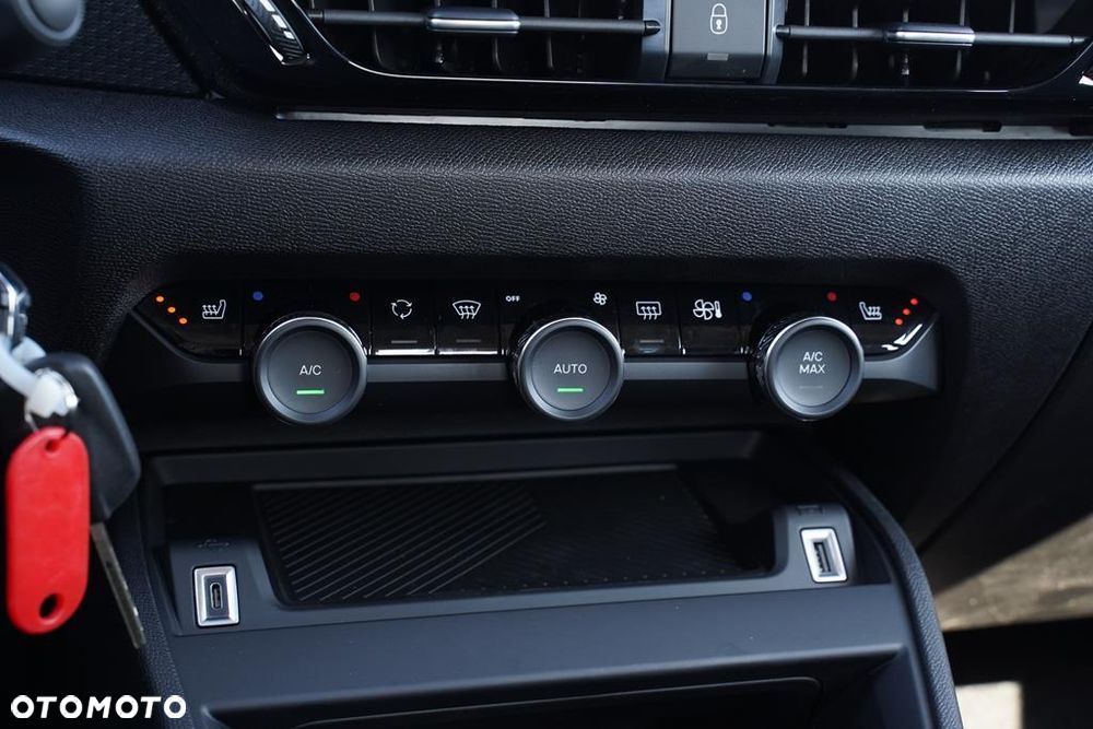 Citroën C4 1.2 mHEV Plus eDCT6 - 18