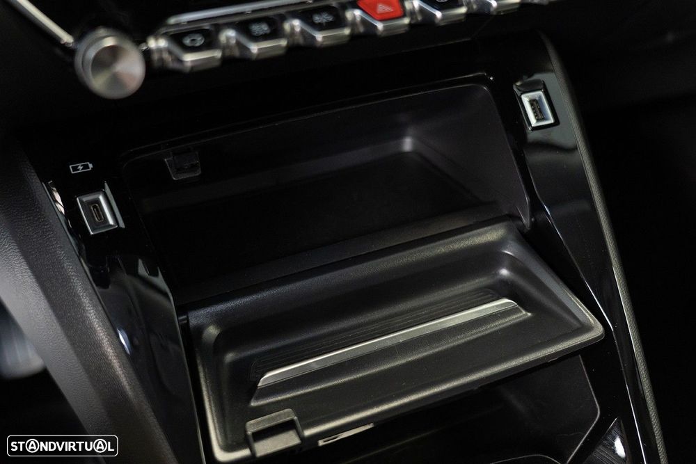 Peugeot 2008 1.5 BlueHDi Allure - 32