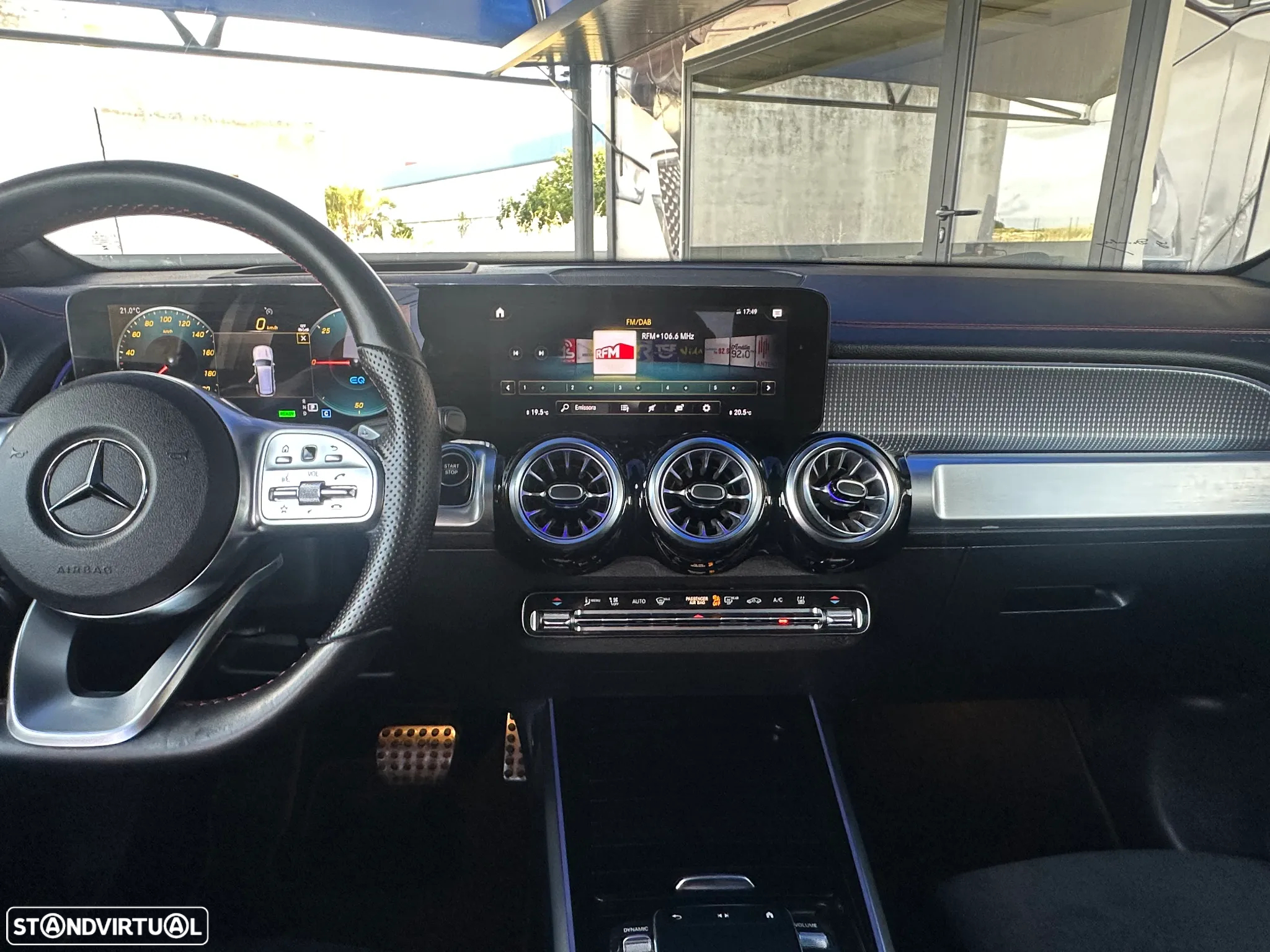 Mercedes-Benz EQB 250+ AMG Line - 28