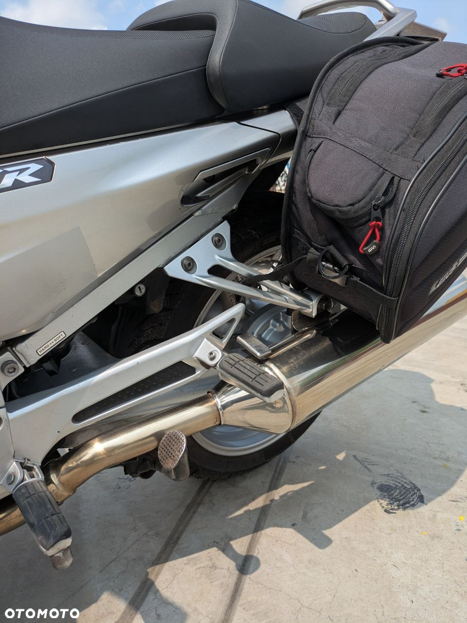 Yamaha FJR - 16