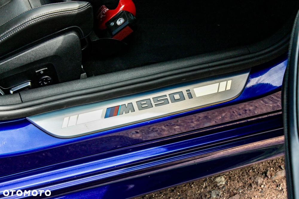 BMW Seria 8 - 10