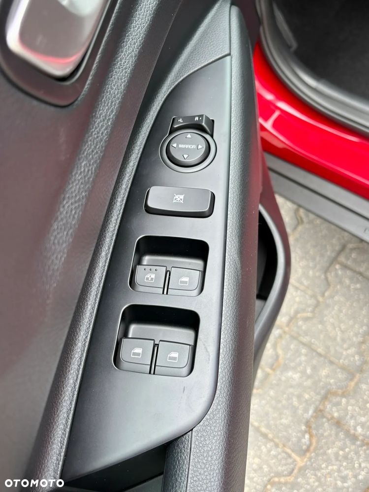 Kia Stonic 1.0 T-GDI M DCT - 10