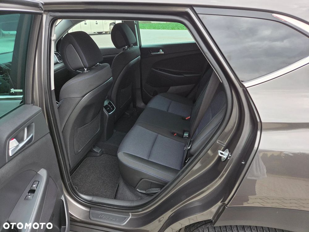 Hyundai Tucson blue 1.7 CRDi 2WD Advantage - 9