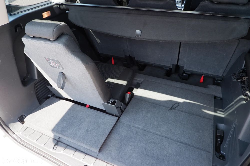 Peugeot 5008 HDI FAP 110 EGS6 Premium - 14