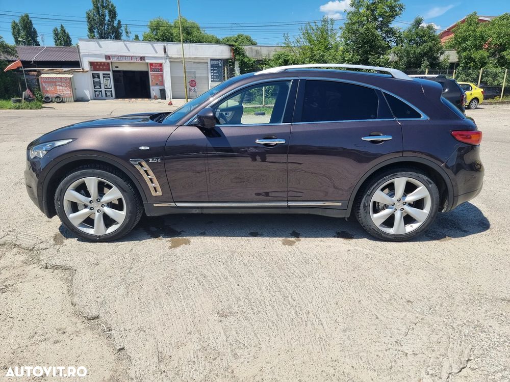 Infiniti Q70 - 4