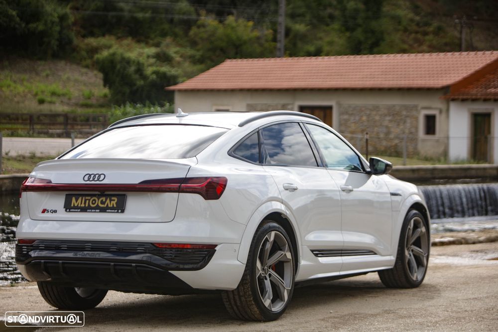 Audi SQ8 Sportback e-tron quattro - 6