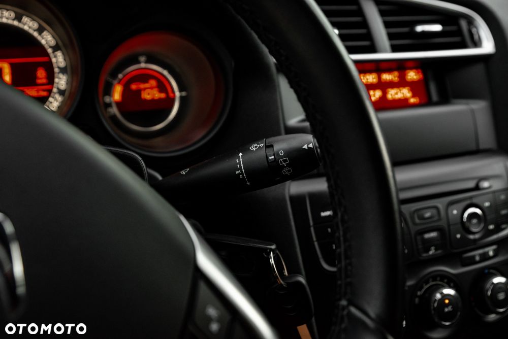 Citroën C4 e-HDi 110 Selection - 36