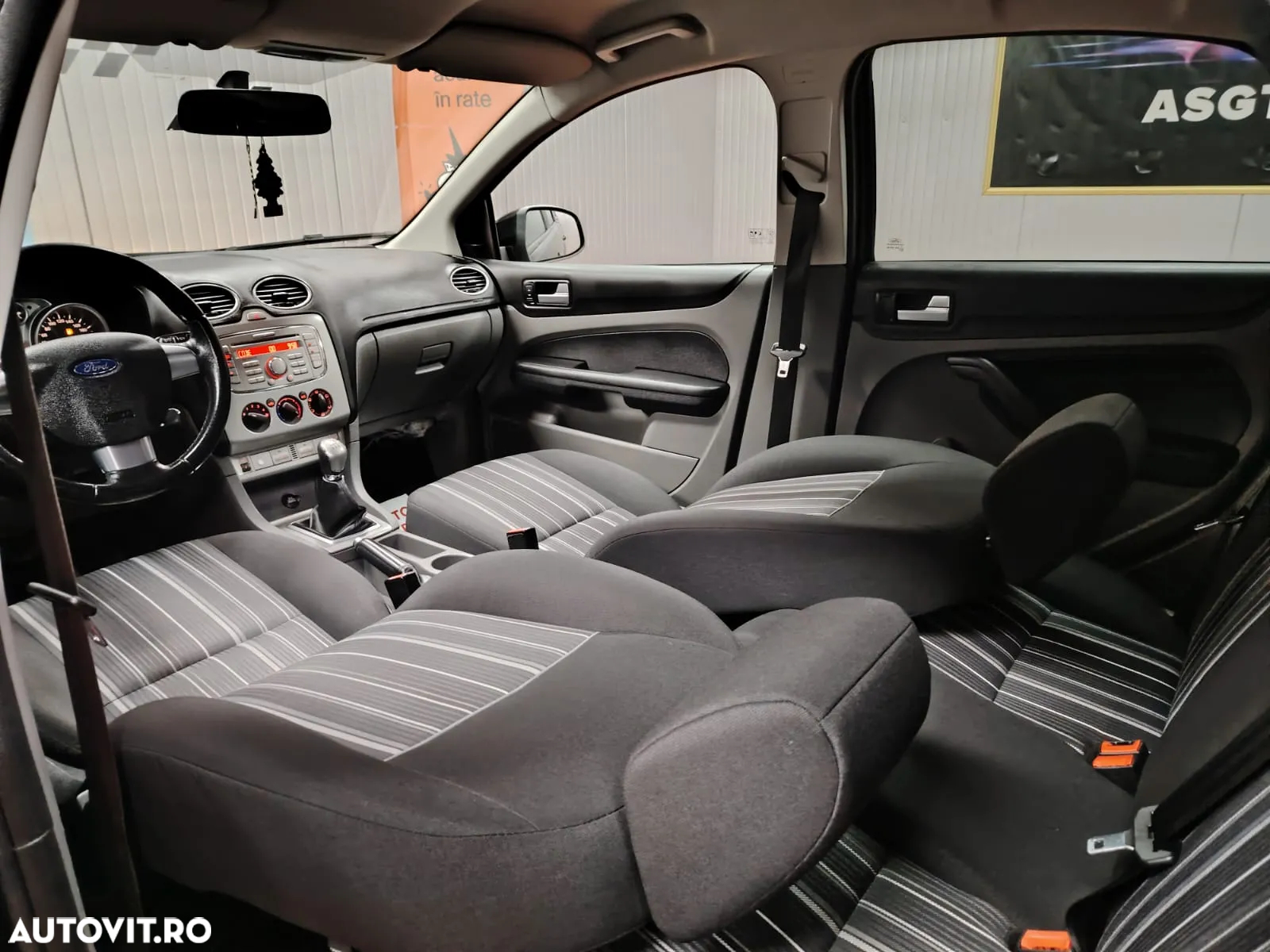 Ford Focus - 13