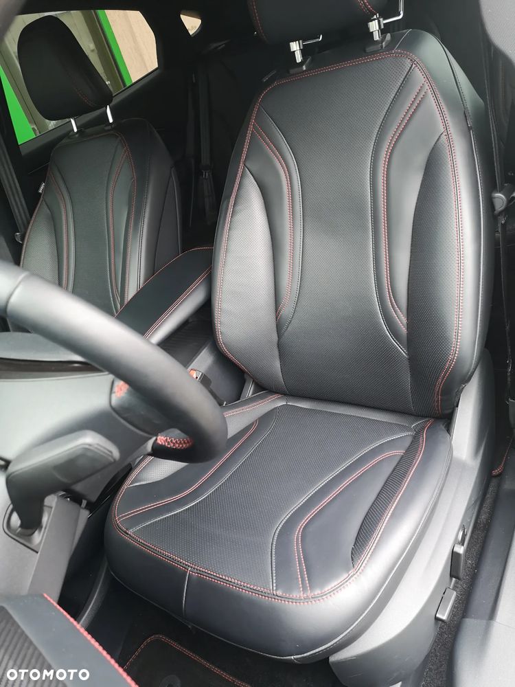 Ford Mustang Mach-E AWD - 24