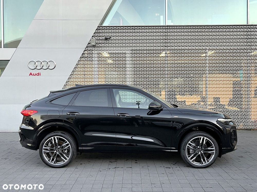 Audi Q5 Sportback - 13