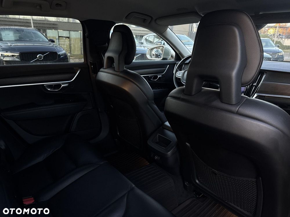 Volvo V90 - 25