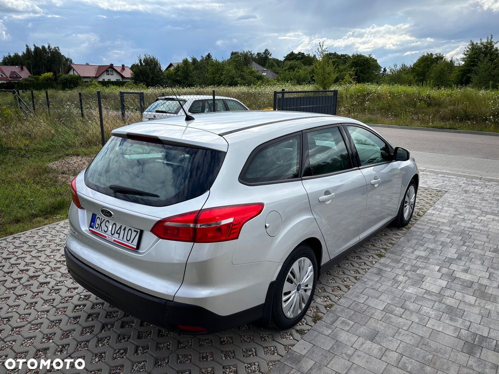 Ford Focus 1.5 TDCi Trend - 6