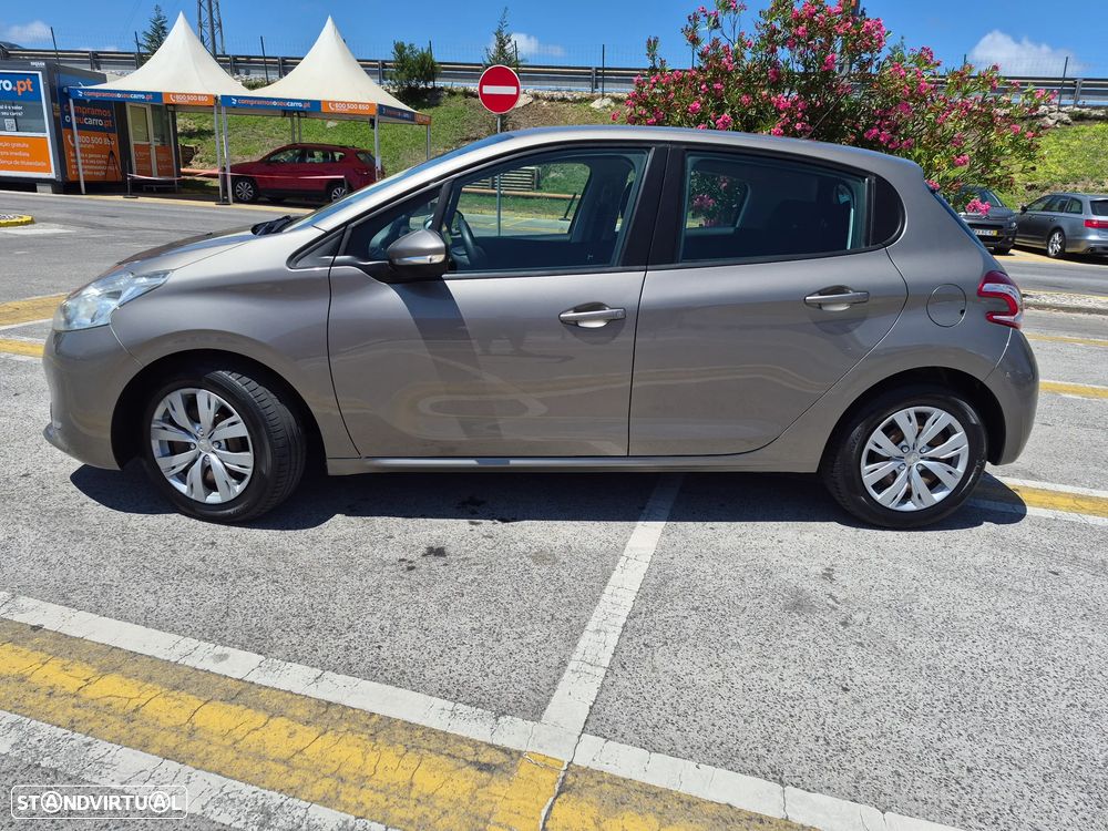 Peugeot 208 1.6 e-HDi Active 95g - 4