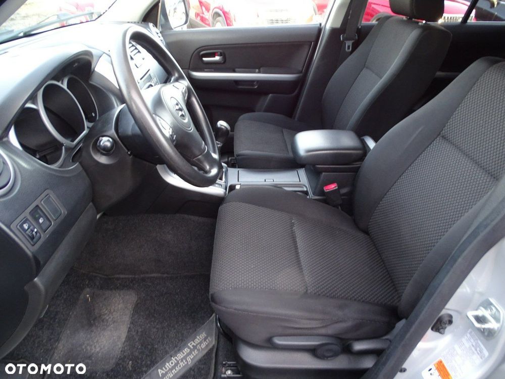 Suzuki Grand Vitara - 11