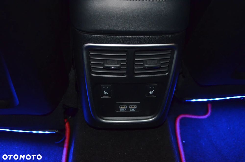 Dodge Charger 5.7 R/T - 18