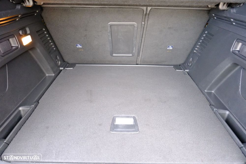 Peugeot 3008 1.2 PureTech Allure EAT8 - 34