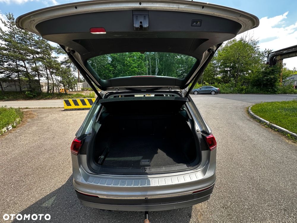 Volkswagen Tiguan - 19