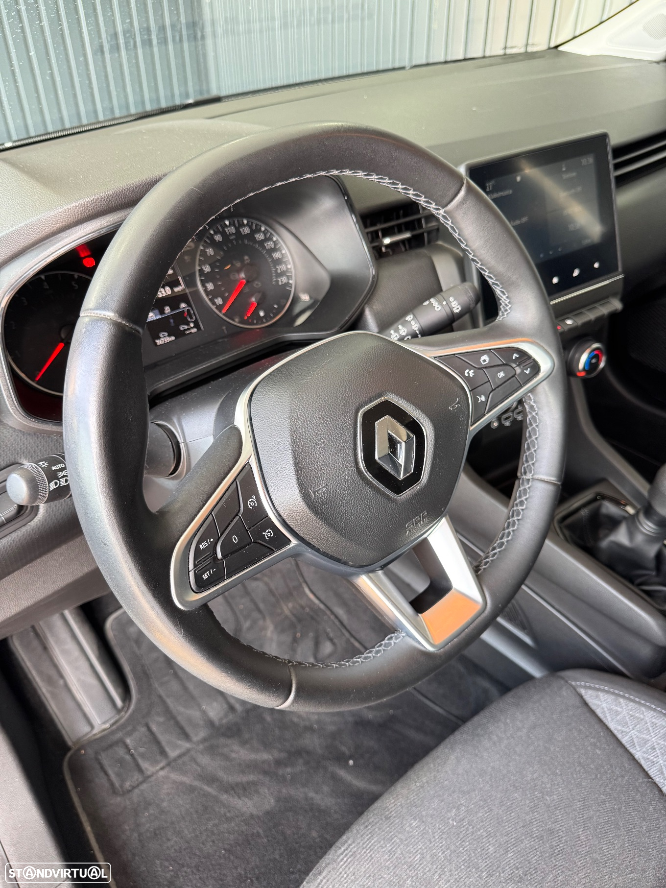 Renault Clio TCe 90 BUSINESS EDITION - 10