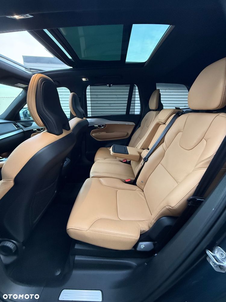 Volvo XC 90 T6 AWD Momentum Pro - 25