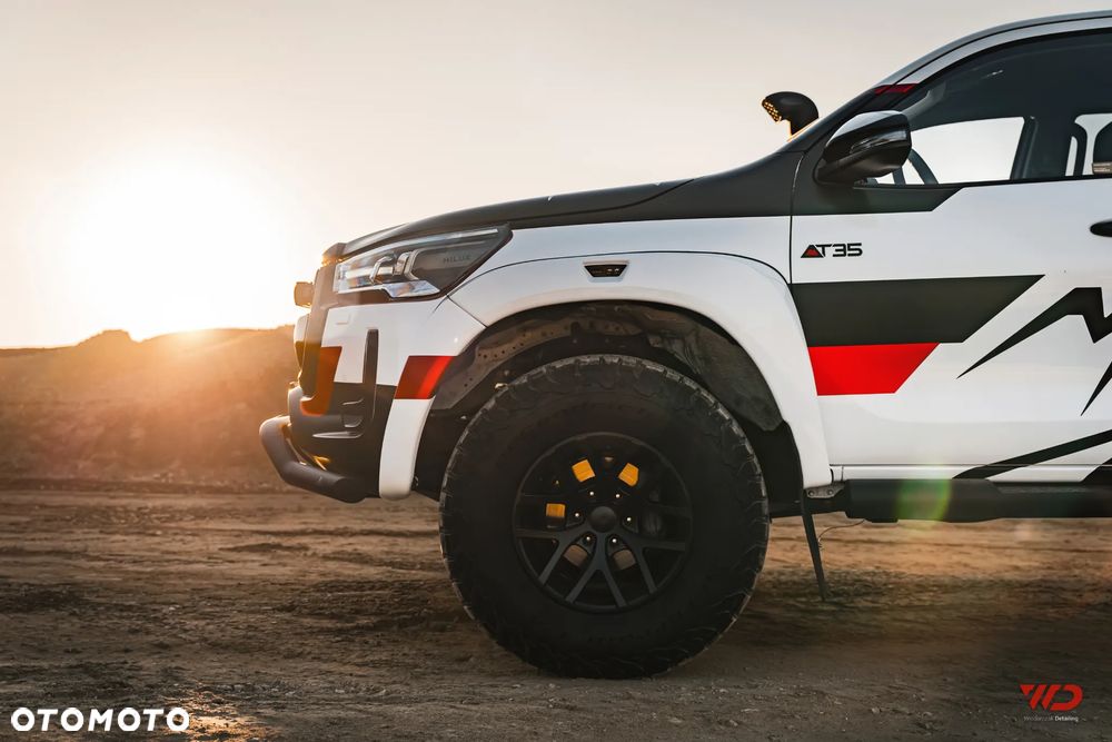 Toyota Hilux 2.8 D-4D Double Cab Invincible 4x4 - 10