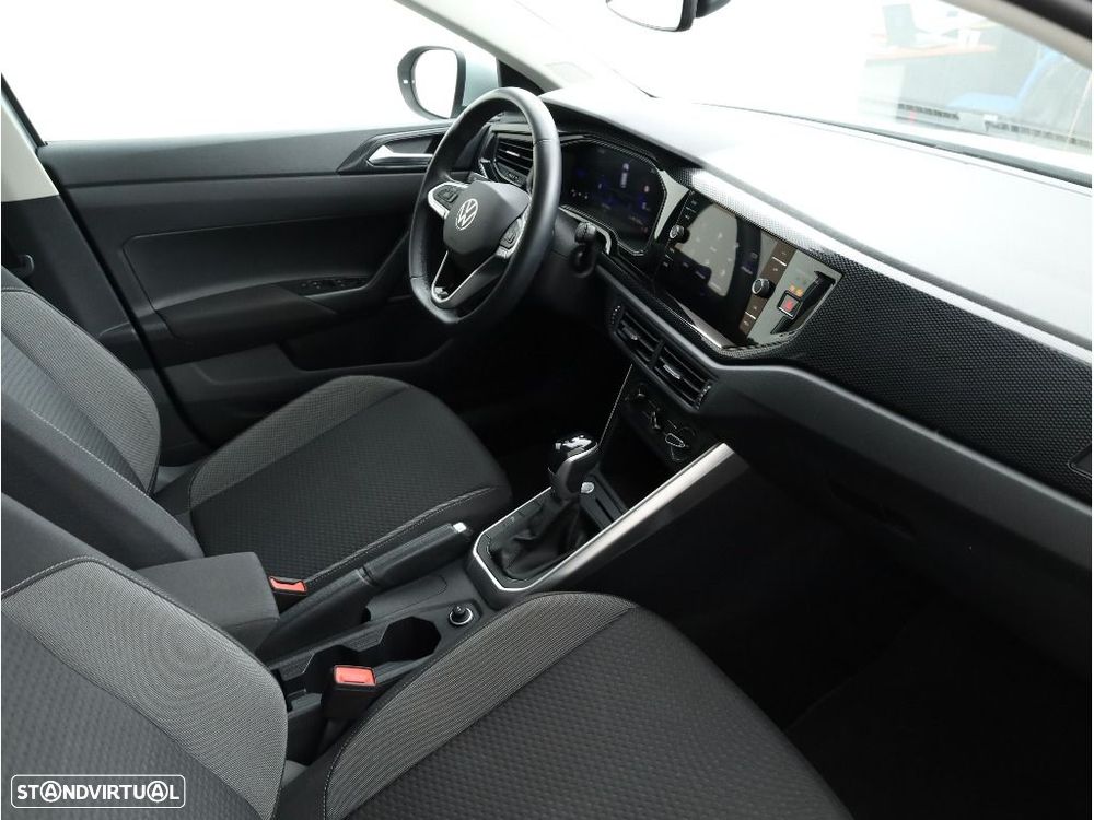 VW Taigo 1.0 TSI Urban DSG - 13
