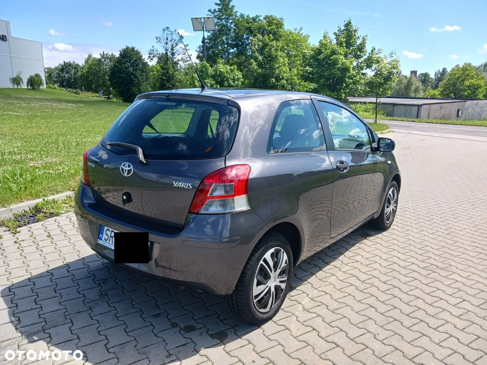 Toyota Yaris 1.0 Terra A/C - 4