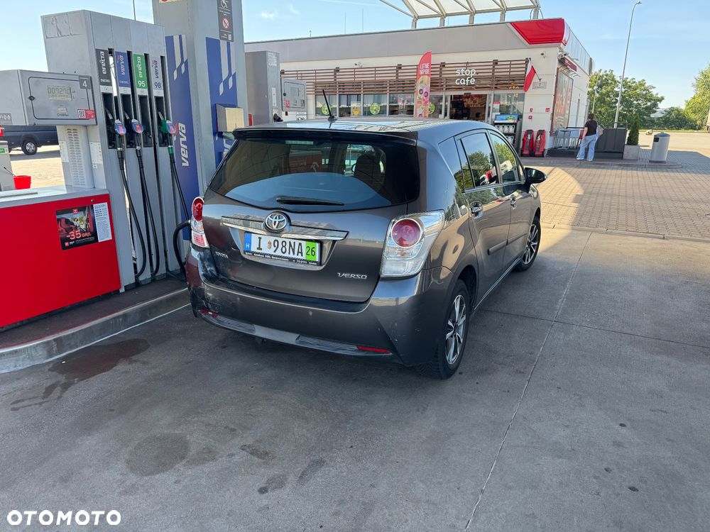 Toyota Verso 1.8 Prestige - 2