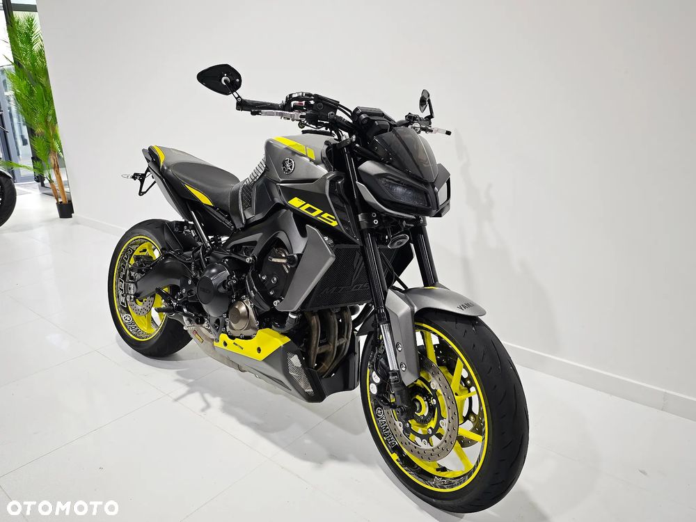 Yamaha MT - 2