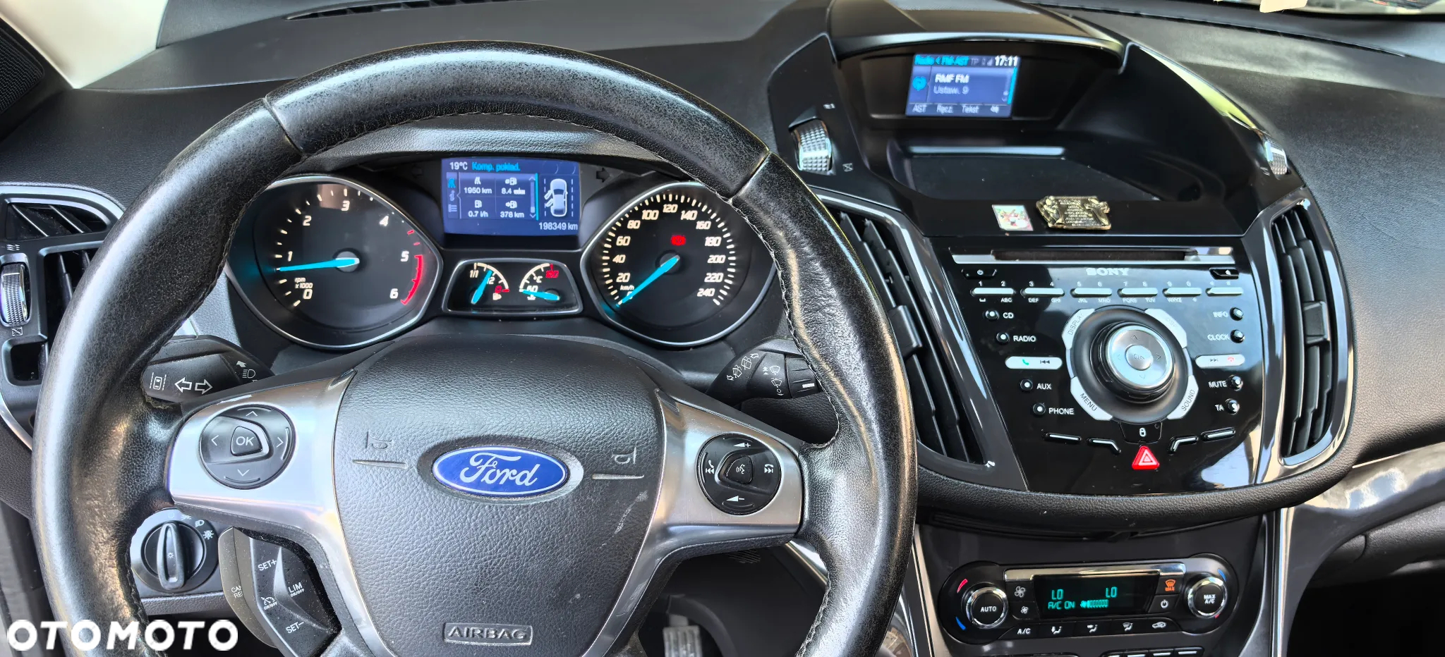 Ford Kuga - 5