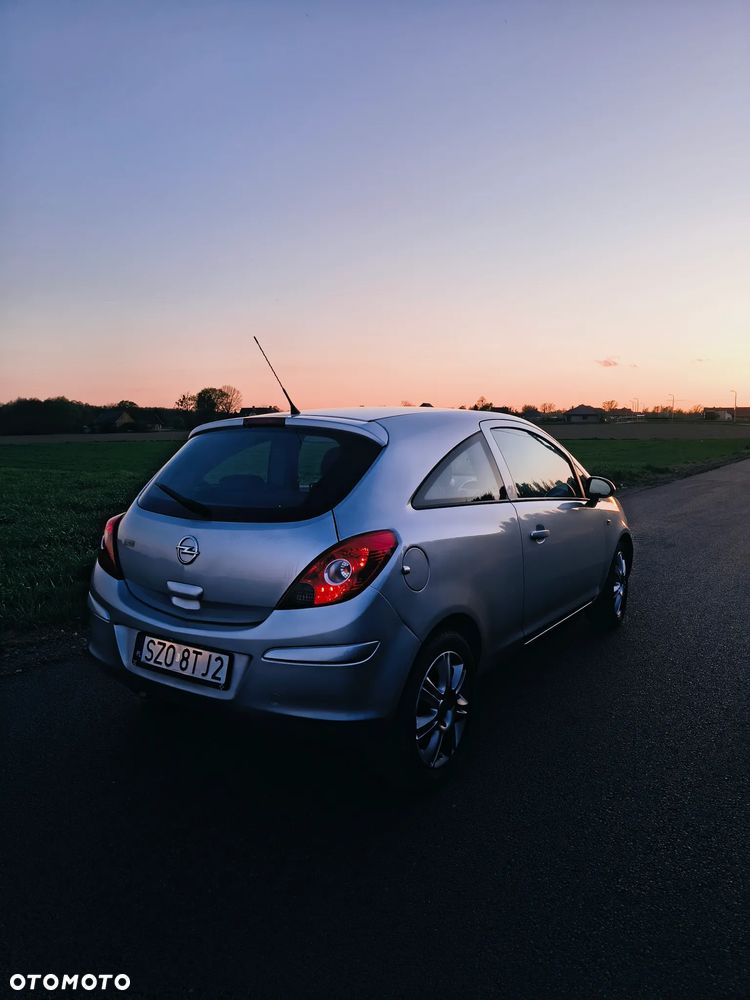 Opel Corsa 1.2 16V Color Edition - 5