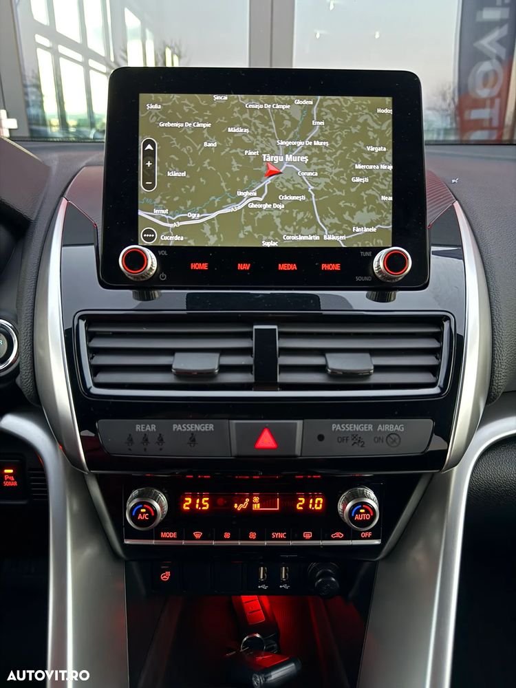 Mitsubishi Eclipse-Cross Plug-In Hybrid 4WD Top - 33