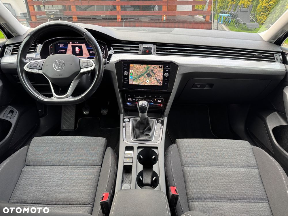 Volkswagen Passat 2.0 TDI EVO Business - 17