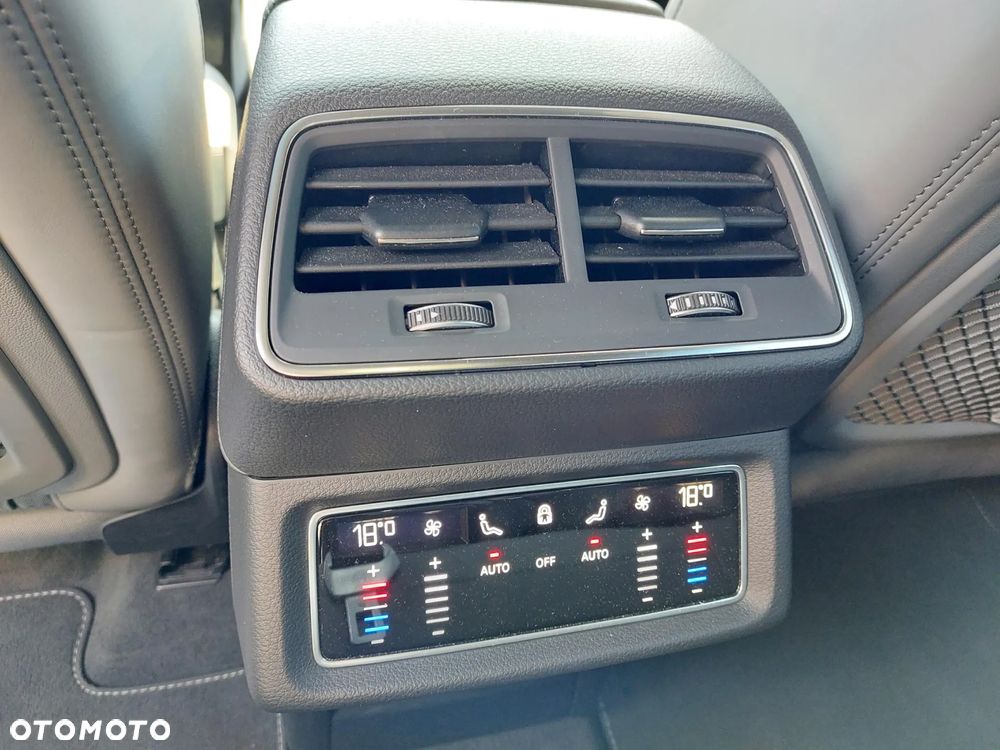 Audi e-tron 55 Quattro S Line - 14