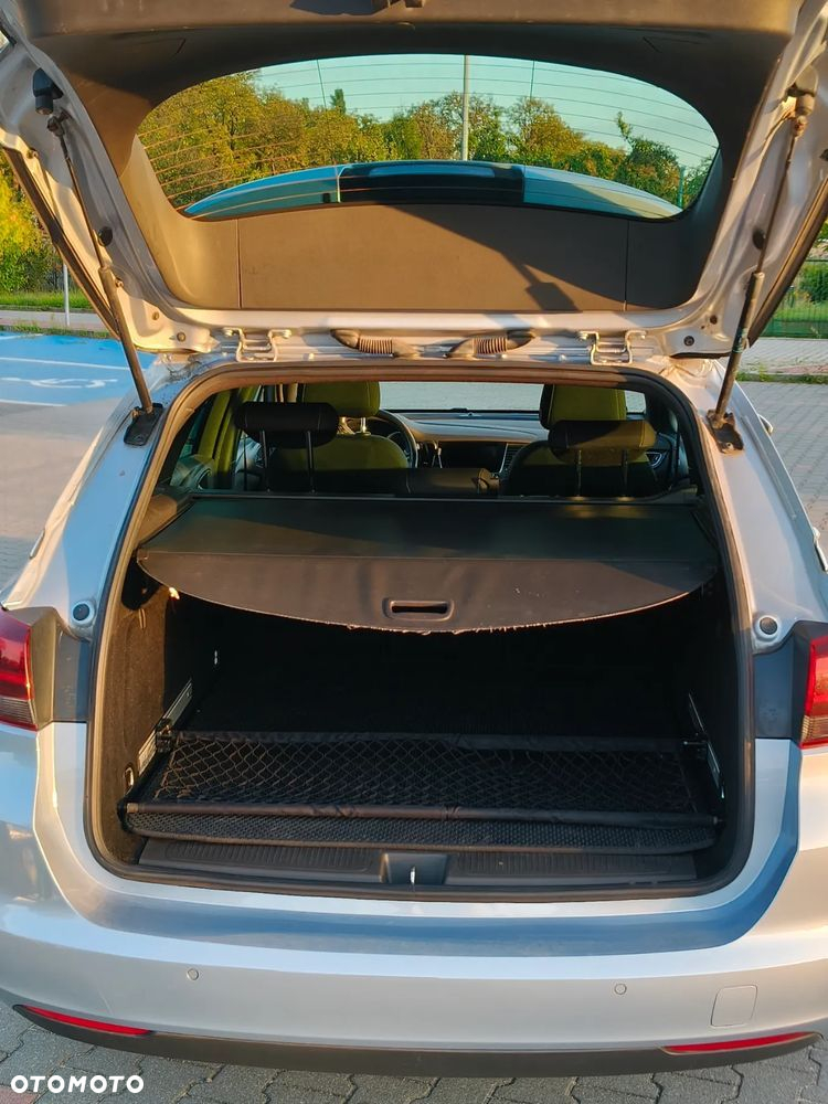 Opel Astra V 1.4 T Dynamic - 17