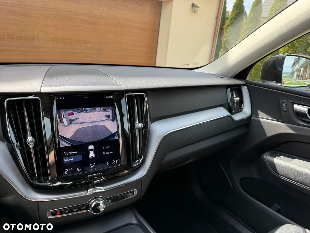 Volvo XC 60 B4 D AWD Momentum Pro - 7